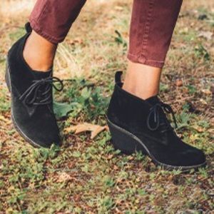 White Mountain booties